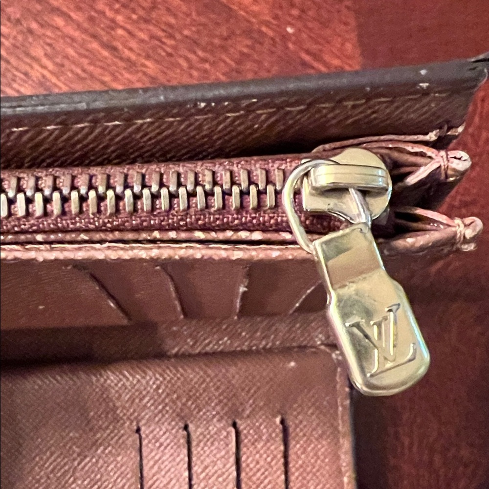 Louis Vuitton Brown Monogram Wallet
Good used condition. Lots of use left - Picture 10 of 16